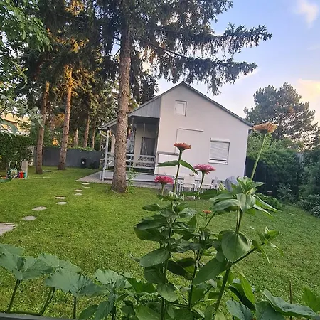 Világos Kert Chill House Sauna Balatonvilágos