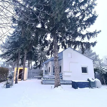 Vilagos Kert Chill House Sauna בית נופש