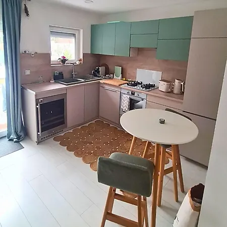 Vilagos Kert Garden -balatonvilagos בית נופש