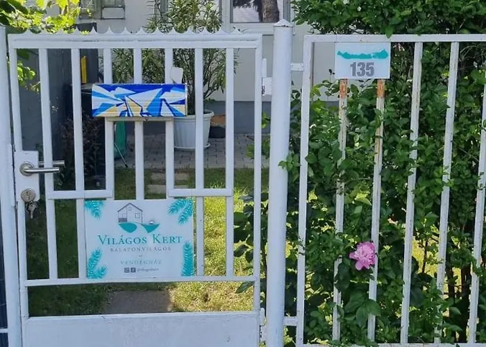 Vilagos Kert Garden -balatonvilagos בית נופש